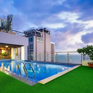 apus-hotel.nhatrangbesthotels.com/